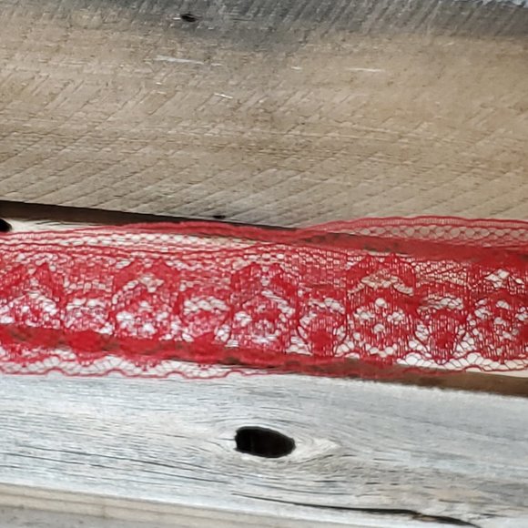Chantilly Lace Trim - 1" x 5 yards - Red Floral - Picture 2 of 4